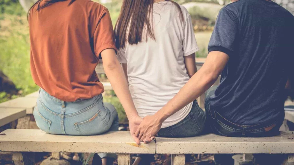 A Reliable Guide on How to Know If Your Boyfriend Is Cheating on You